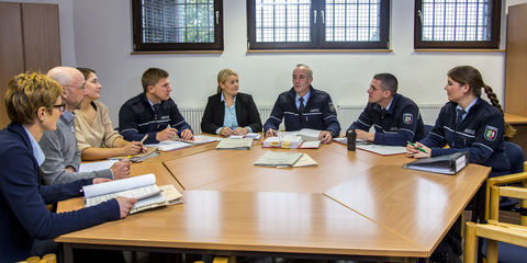 Konferenz aller Berufsgruppen der Justizvollzugsanstalt